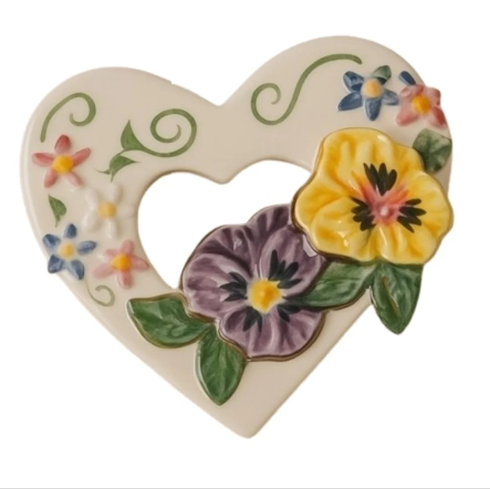Vintage Ceramic Heart Brooch with Pansies and Wildflowers